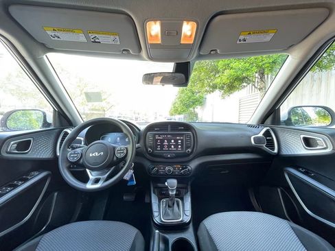 Used 2024 Kia Soul LX w/ Option Group 015 FWD image 29