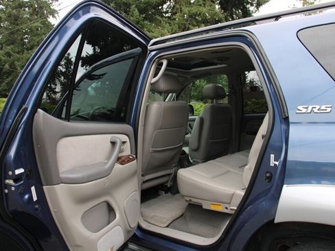 Used 2002 Toyota Sequoia SR5 image 16