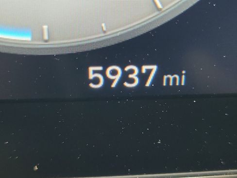 Certified 2025 Hyundai Elantra SEL image 11