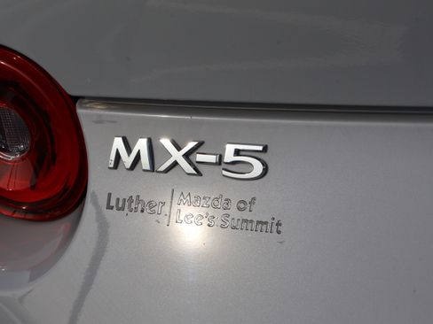 Used 2024 MAZDA MX-5 Miata RF Grand Touring image 13