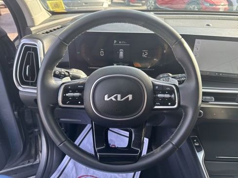 Certified 2025 Kia Sorento EX AWD/4WD image 20