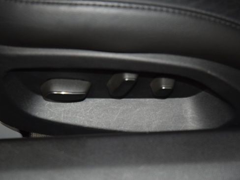 Used 2016 Chevrolet Corvette Stingray Coupe w/ 2LT Preferred Equipment Group image 46