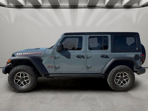 Used 2024 Jeep Wrangler Unlimited Rubicon w/ Convenience Group image 2