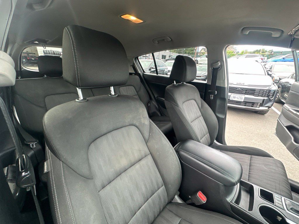 Used 2022 Kia Sportage LX AWD/4WD image 34