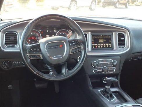 Used 2022 Dodge Charger SXT image 5
