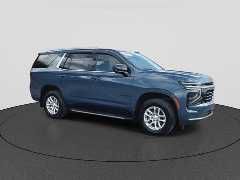 Used 2026 Chevrolet Tahoe LS w/ LPO, Dark Essentials Package image 2