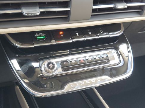 New 2026 Lincoln Corsair Premiere image 22