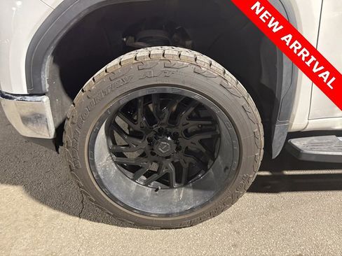 Used 2020 GMC Sierra 1500 SLT w/ SLT Premium Plus Package image 9