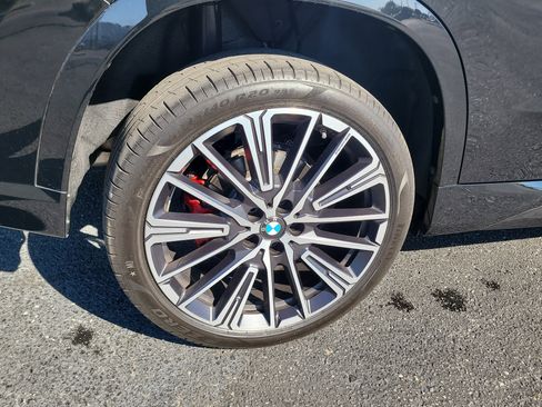 Used 2025 BMW X1 xDrive28i w/ Premium Package image 9