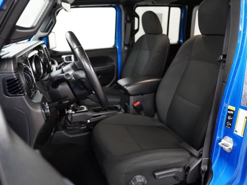 Used 2021 Jeep Wrangler Unlimited Sport w/ Dual Top Group image 4