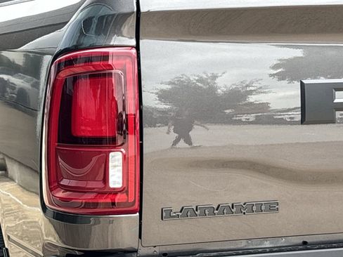 New 2026 RAM 2500 Laramie AWD/4WD image 6