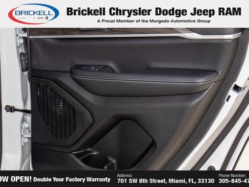 New 2026 Jeep Grand Cherokee Altitude image 13