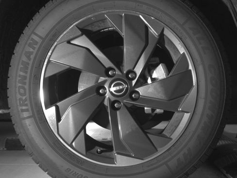 Used 2025 Nissan Rogue SV FWD image 15
