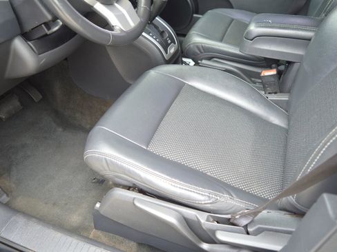 Used 2014 Jeep Compass Latitude FWD image 11