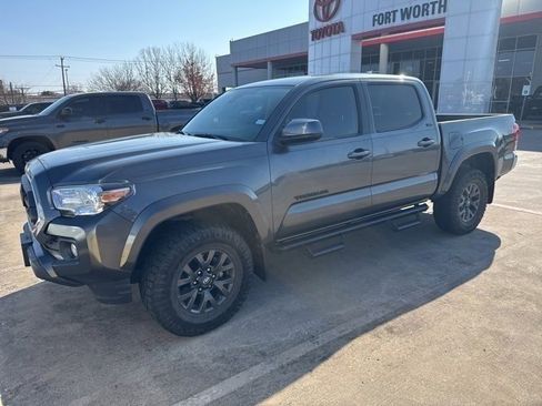 Used 2023 Toyota Tacoma SR5 image 3