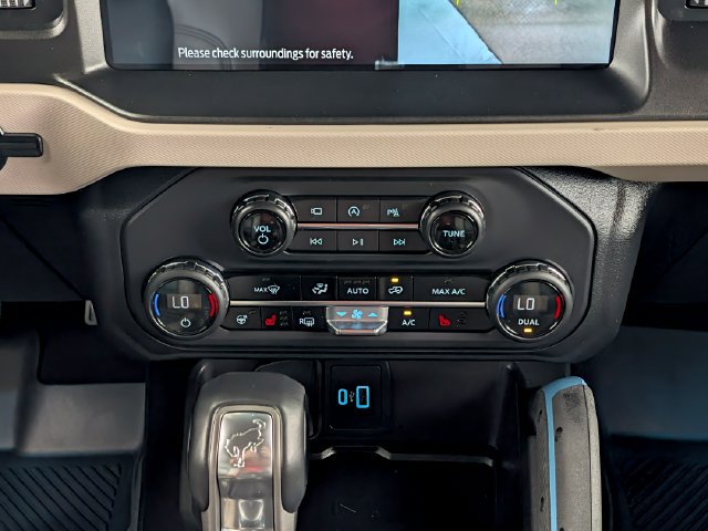 Certified 2023 Ford Bronco Wildtrak AWD/4WD image 32