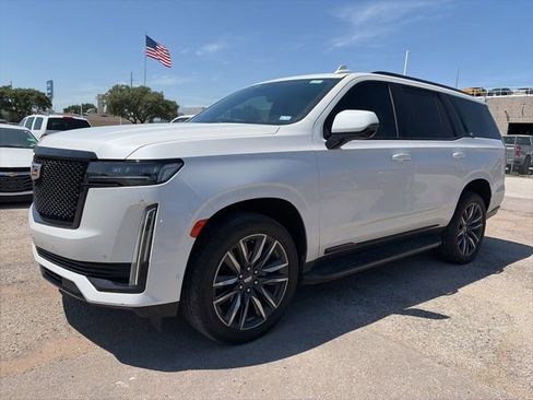 Used 2021 Cadillac Escalade Sport AWD/4WD image 2