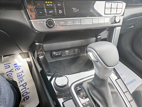 Used 2025 Kia Seltos S image 26