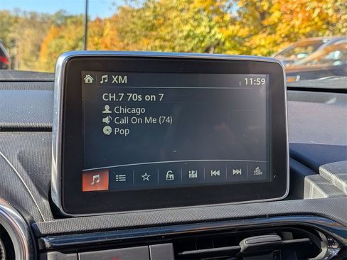 Used 2017 MAZDA MX-5 Miata RF Grand Touring image 21