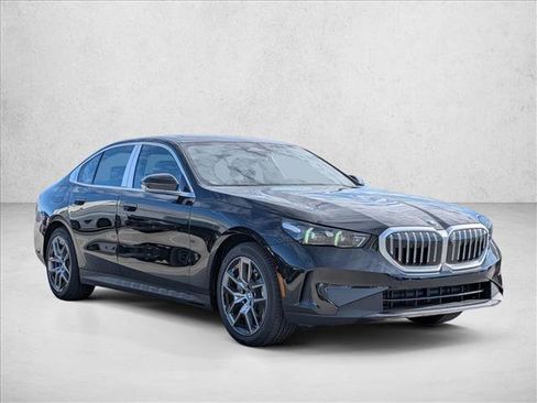 New 2026 BMW 530i xDrive w/ Premium Package image 7