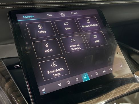 New 2025 Cadillac Escalade ESV Premium Luxury Platinum image 36