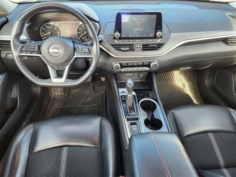 Used 2023 Nissan Altima 2.5 SR image 10