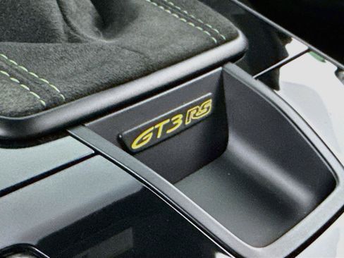 Used 2024 Porsche 911 GT3 RS RWD image 36