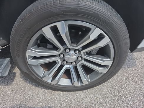 Used 2019 GMC Yukon Denali w/ Denali Ultimate Package AWD/4WD image 7