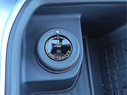 New 2025 Ford Expedition Max Active image 15