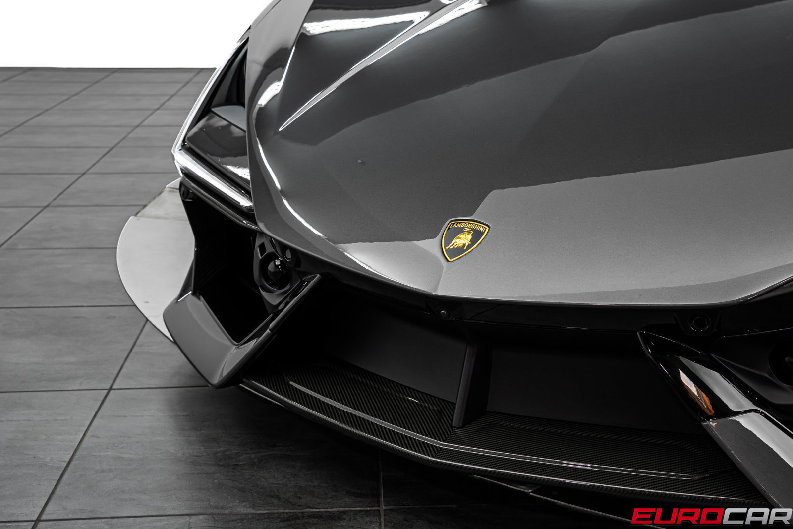 Used 2025 Lamborghini Revuelto AWD/4WD image 13