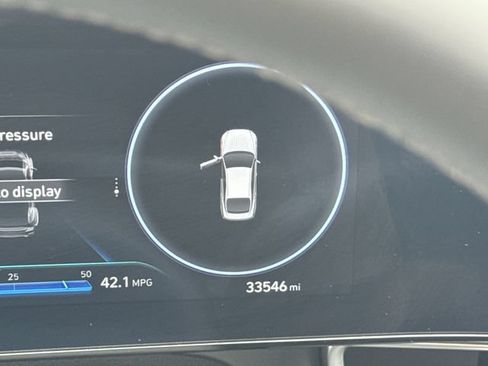 Used 2023 Hyundai Elantra Limited FWD image 18