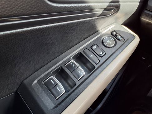 Certified 2023 Honda Accord LX image 9