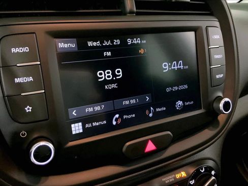 Certified 2025 Kia Soul LX w/ LX Technology Package FWD image 6