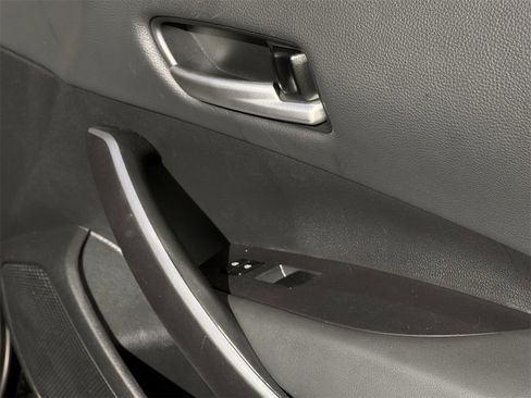 Used 2024 Toyota Corolla SE image 27