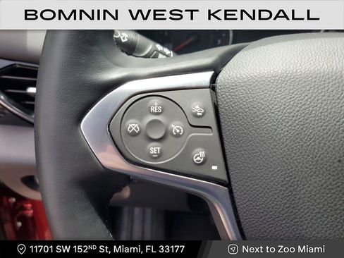 Used 2023 Chevrolet Traverse RS image 28