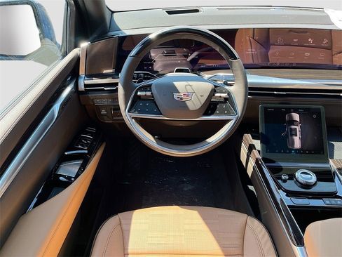 New 2025 Cadillac Escalade ESV Premium Luxury w/ Touring Package image 24