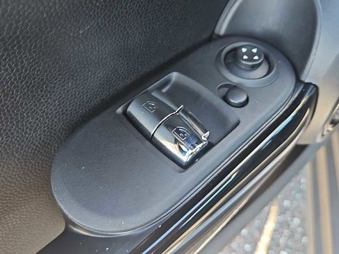 Used 2019 MINI Cooper 2-Door Hardtop image 15