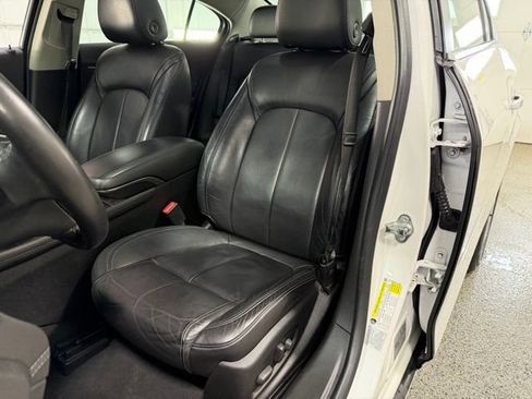 Used 2015 Buick LaCrosse Leather image 21