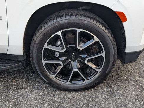 Used 2023 Chevrolet Tahoe LS RWD image 9