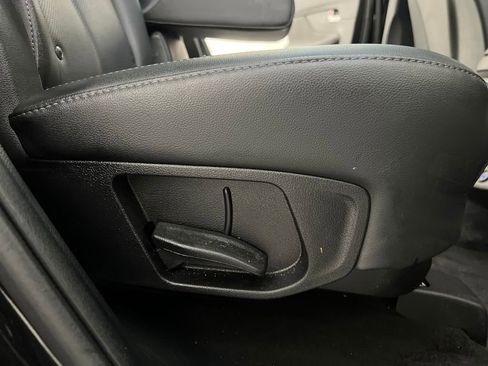 Used 2023 Hyundai Santa Fe SEL Premium image 18