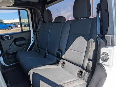 New 2025 Jeep Gladiator Sport image 22