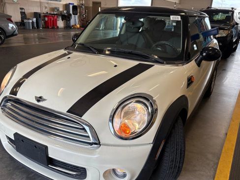 Used 2013 MINI Cooper Hardtop FWD image 2
