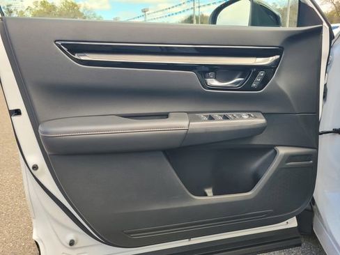 Used 2025 Honda CR-V Sport Touring image 16