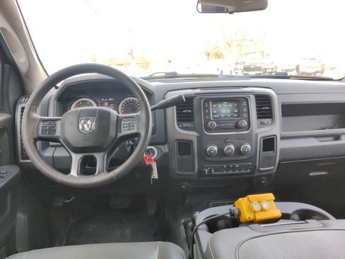 Used 2018 RAM 3500 Tradesman image 17