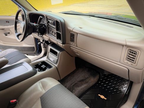 Used 2002 Chevrolet Avalanche 2500 AWD/4WD image 26