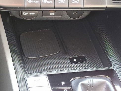 Certified 2025 Hyundai Elantra Sport image 24