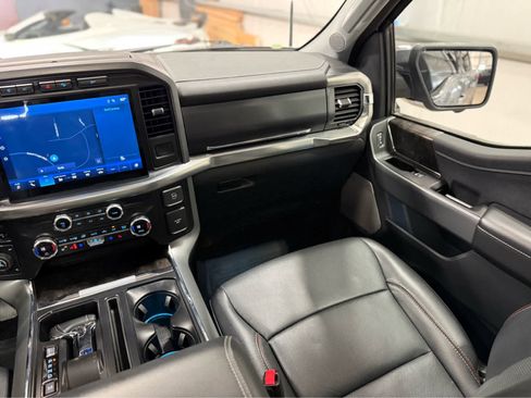 Used 2021 Ford F150 Lariat w/ Equipment Group 502A High image 31