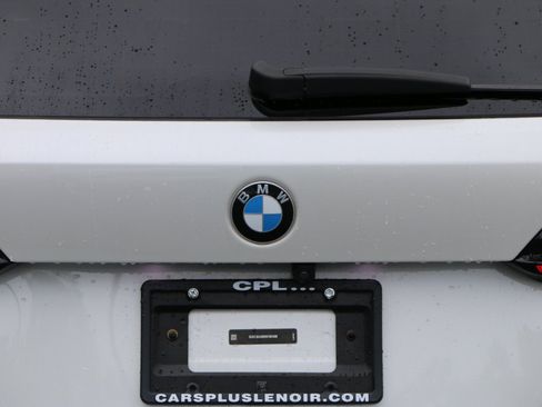 Used 2024 BMW X5 sDrive40i w/ M Sport Package RWD image 5