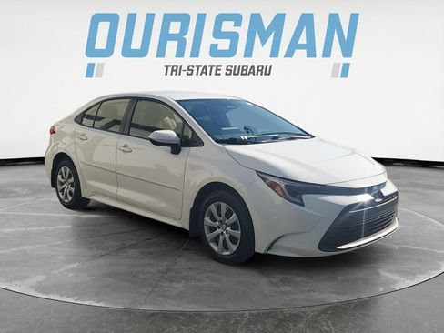 Used 2023 Toyota Corolla LE FWD image 1