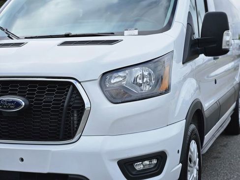 Used 2024 Ford Transit 350 XLT image 9